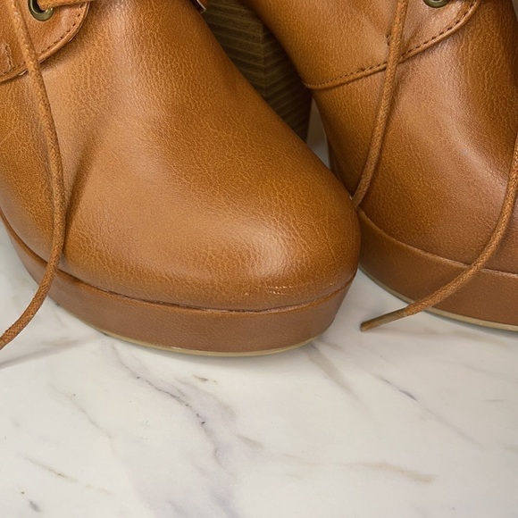 NWOT Lace-Up Heeled Boots - Brown - Size 6.5 - Picture 10 of 10